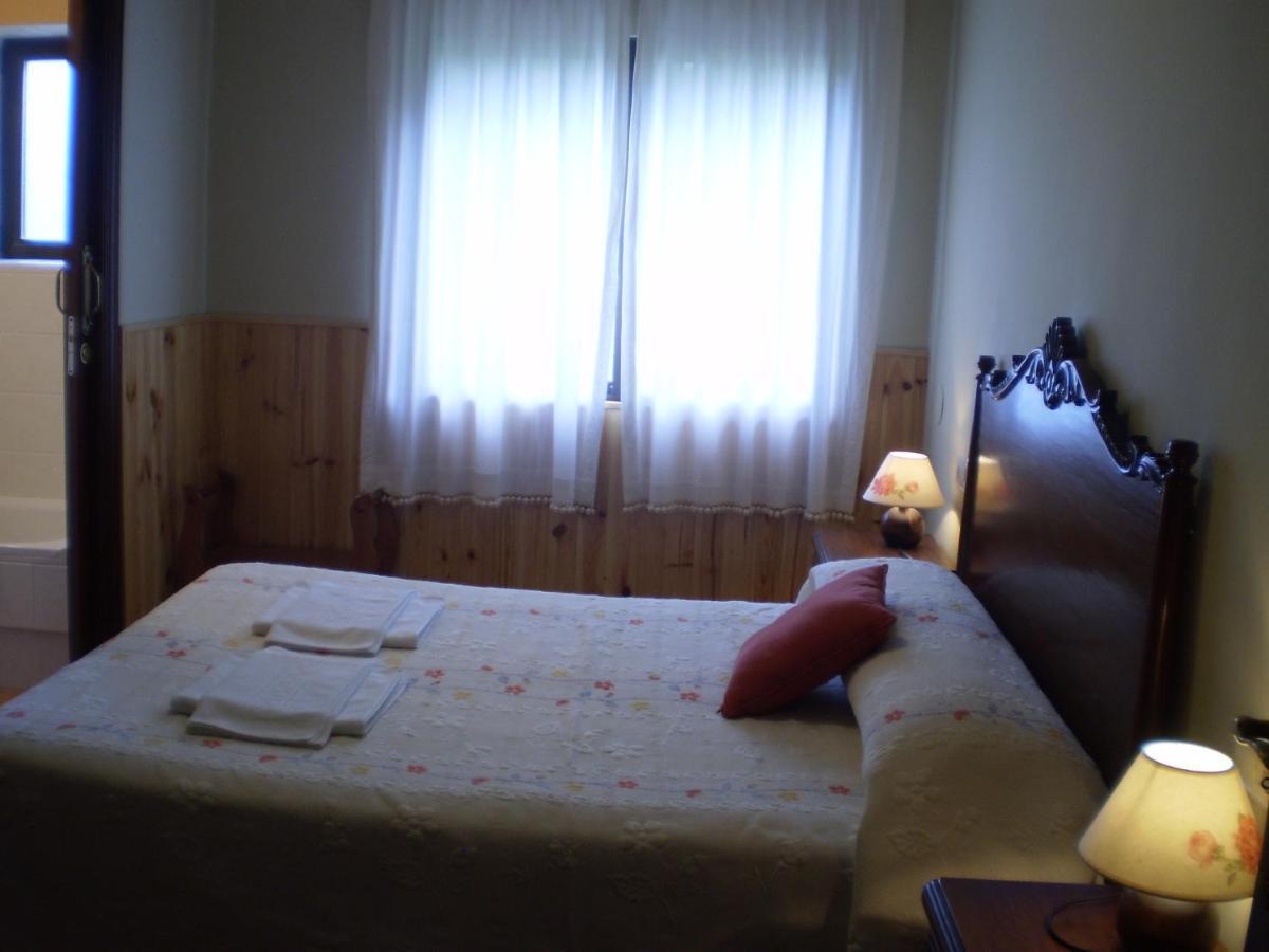 Casa Rural Las Tuyas En Segovia Palazuelos de Eresma Eksteriør billede