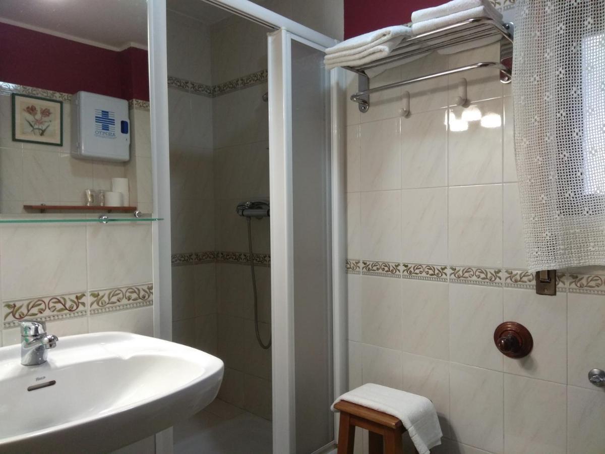 Casa Rural Las Tuyas En Segovia Palazuelos de Eresma Eksteriør billede