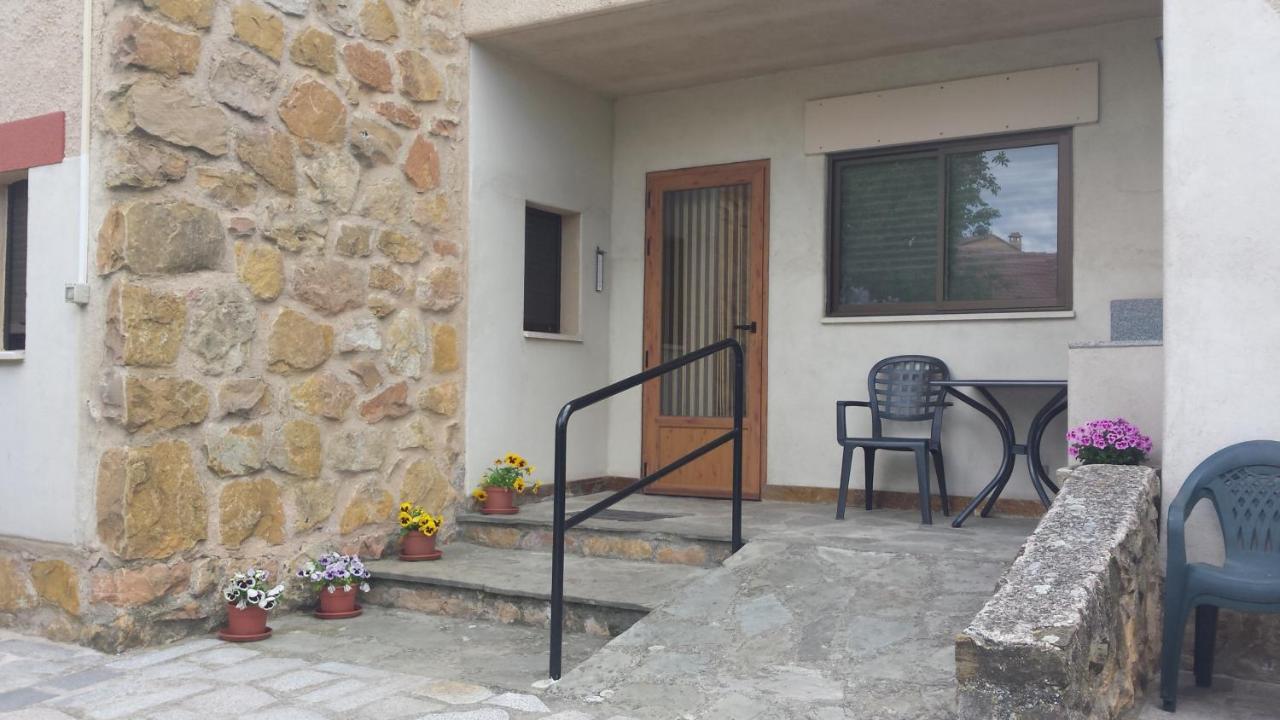 Casa Rural Las Tuyas En Segovia Palazuelos de Eresma Eksteriør billede